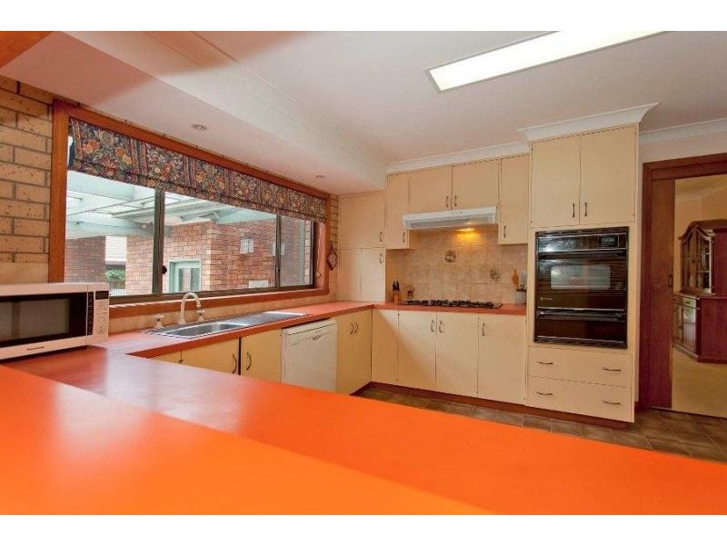 16 Wentworth Court, Lavington NSW 2641