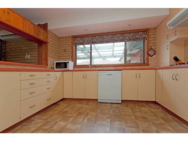 16 Wentworth Court, Lavington NSW 2641