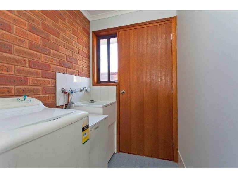 2/733 Lavis Street, East Albury NSW 2640