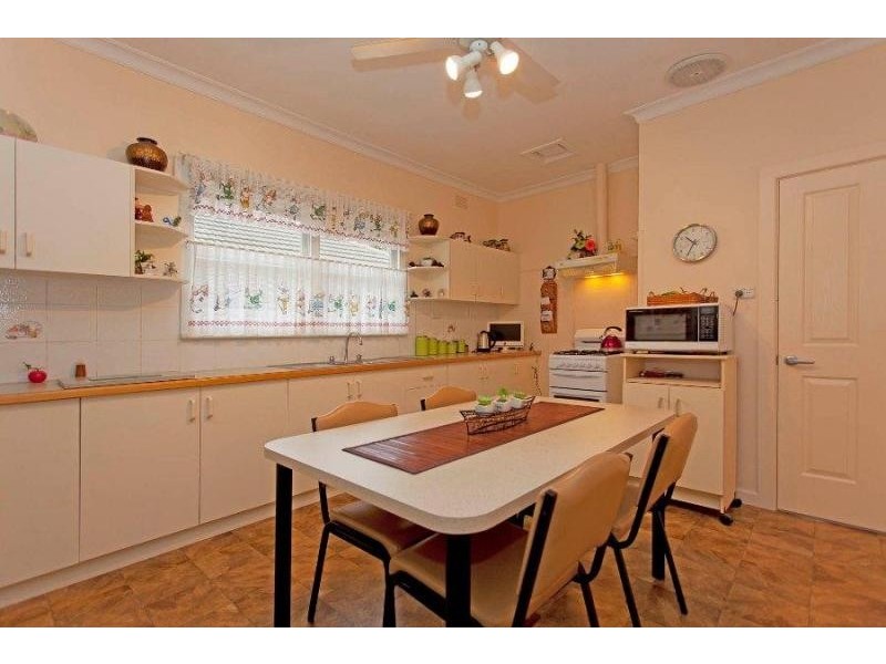 286 Kooba Street, North Albury NSW 2640