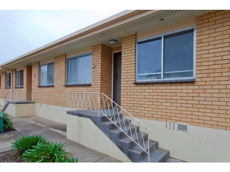 2/856 Padman Drive, West Albury NSW 2640