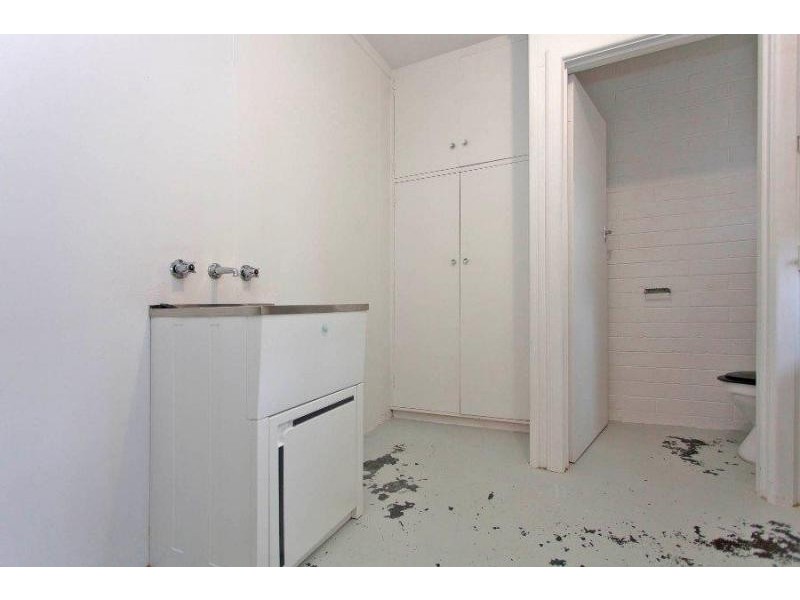 2/856 Padman Drive, West Albury NSW 2640