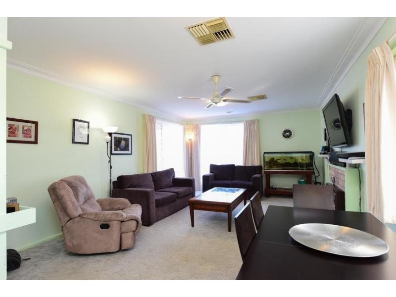 520 Breen Street, Lavington NSW 2641