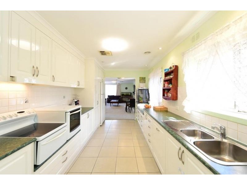 520 Breen Street, Lavington NSW 2641