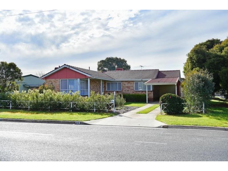 520 Breen Street, Lavington NSW 2641
