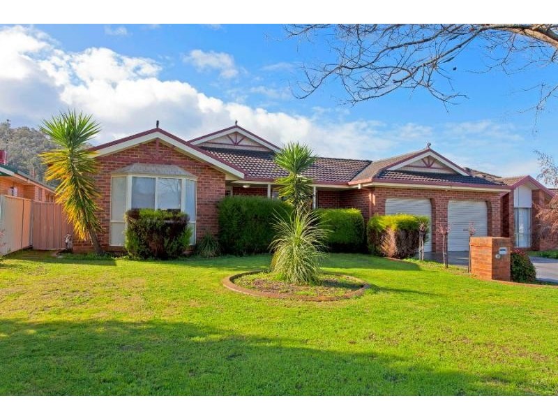 71 Dumbrell Circuit, Lavington NSW 2641