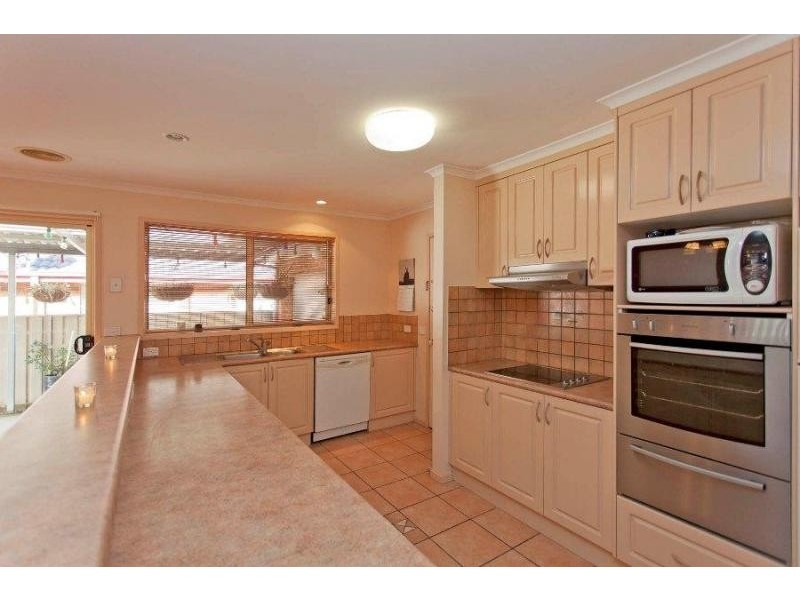 71 Dumbrell Circuit, Lavington NSW 2641