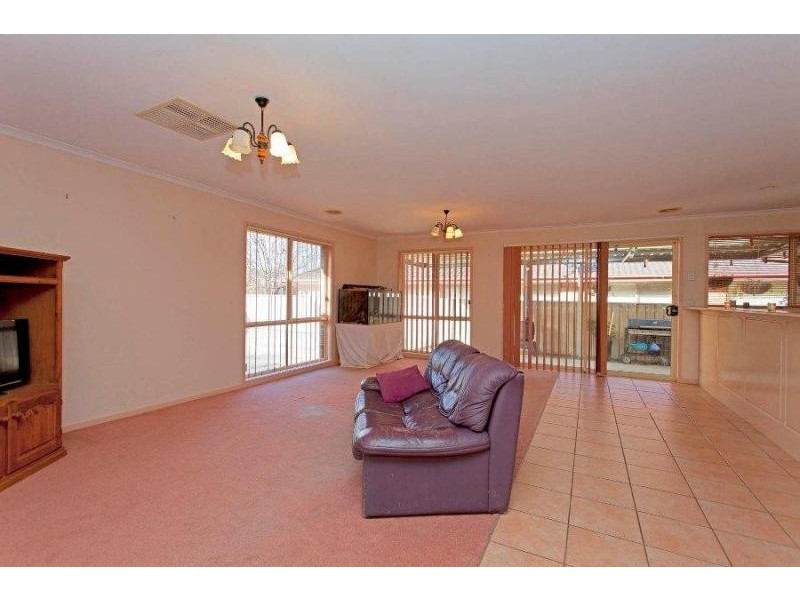 71 Dumbrell Circuit, Lavington NSW 2641