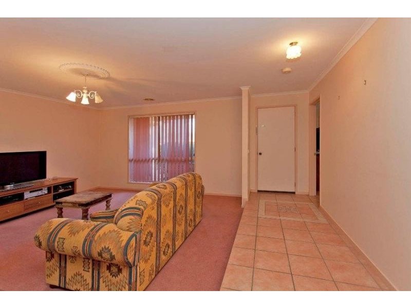 71 Dumbrell Circuit, Lavington NSW 2641