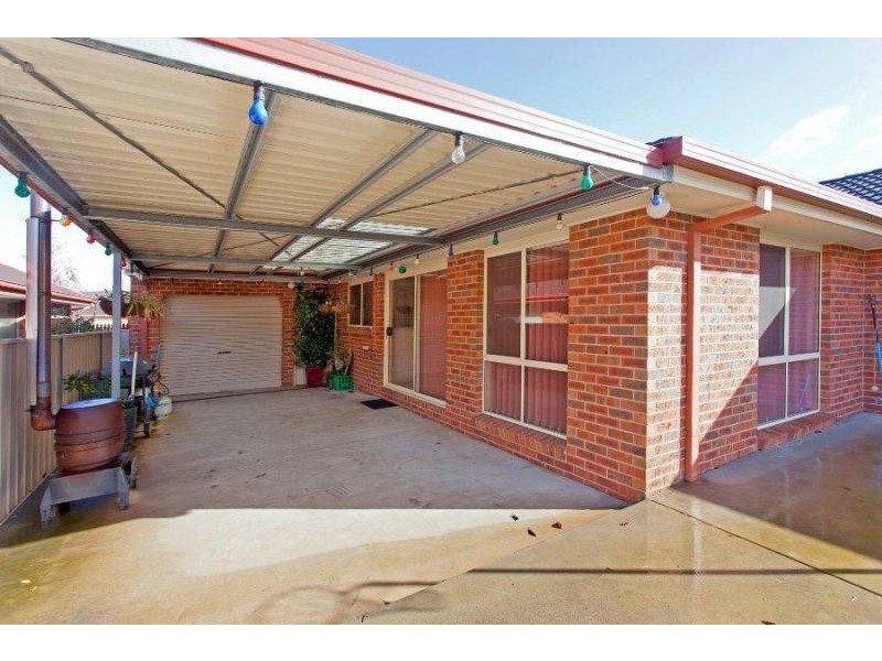 71 Dumbrell Circuit, Lavington NSW 2641