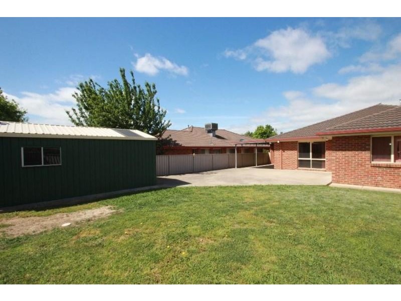 71 Dumbrell Circuit, Lavington NSW 2641