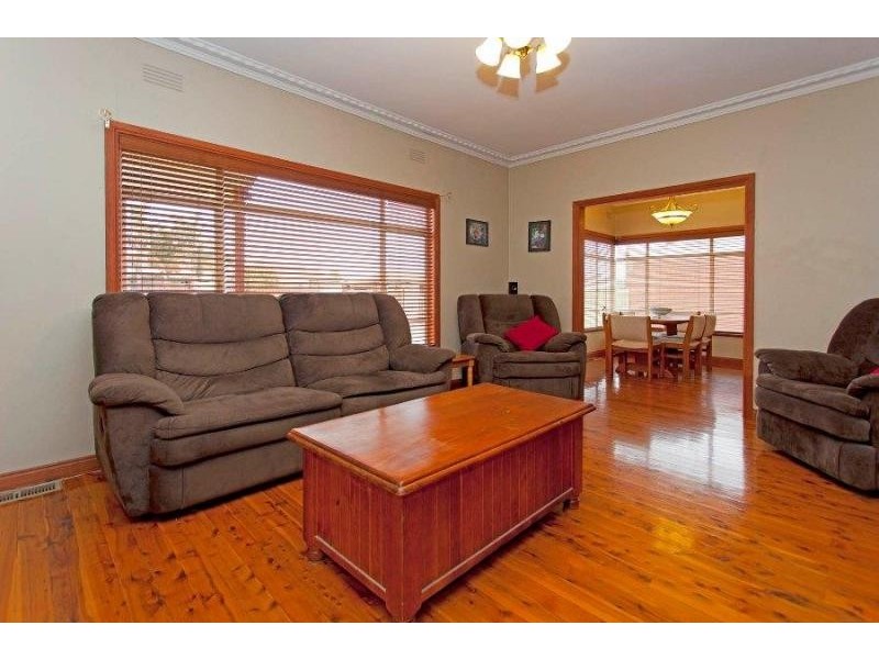 426 Union Road, Lavington NSW 2641