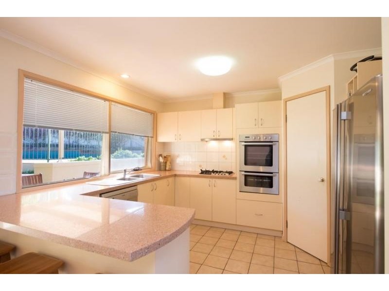 65 Ringwood Crescent, West Albury NSW 2640