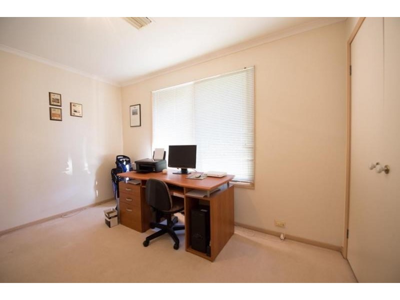 65 Ringwood Crescent, West Albury NSW 2640