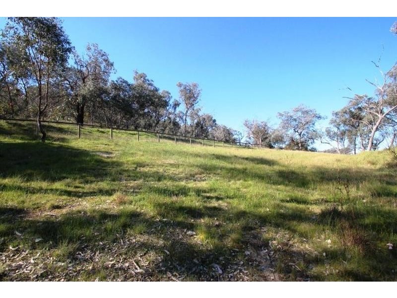 4 Kirkpatrick Place, Glenroy NSW 2640