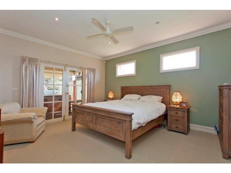 1013 Sylvania Avenue, North Albury NSW 2640