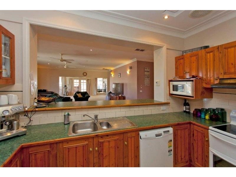 1013 Sylvania Avenue, North Albury NSW 2640