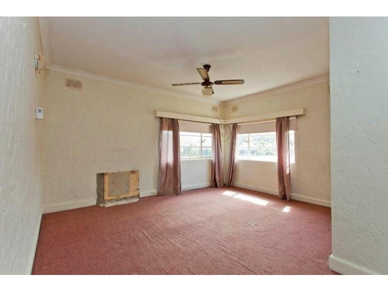 893 Padman Drive, West Albury NSW 2640