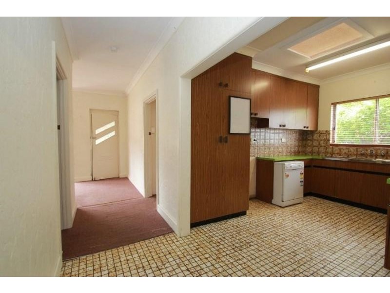 893 Padman Drive, West Albury NSW 2640