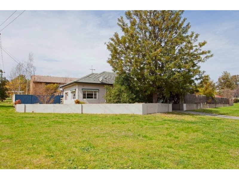 893 Padman Drive, West Albury NSW 2640