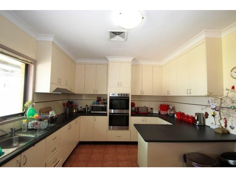 407 Kaitlers Road, Lavington NSW 2641