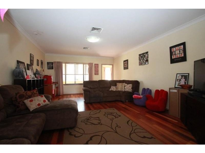 407 Kaitlers Road, Lavington NSW 2641