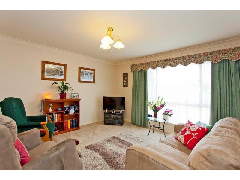 1/372 Cambourne Street, Lavington NSW 2641