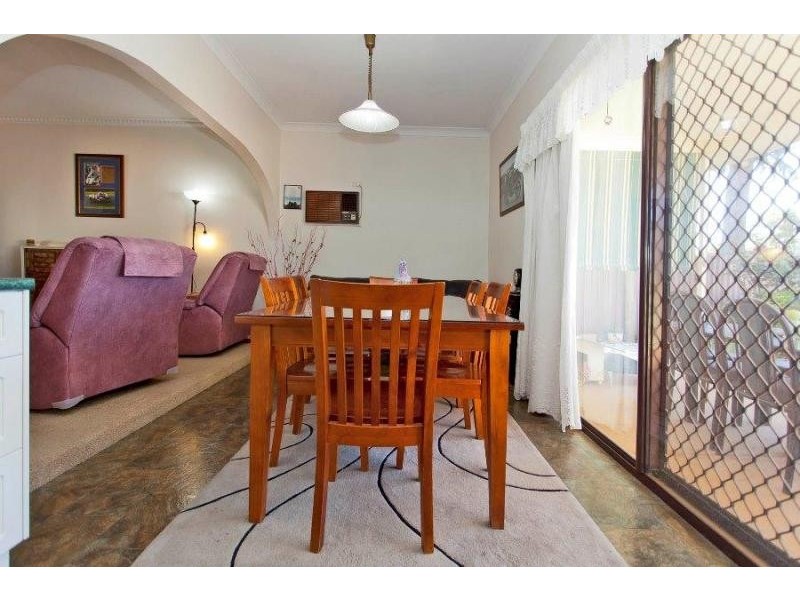 446 Bell St, Lavington NSW 2641