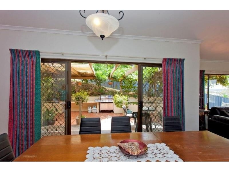 9 Ronald Place, East Albury NSW 2640