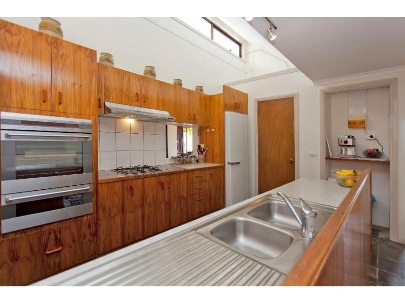 9 Ronald Place, East Albury NSW 2640