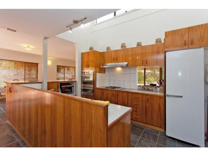 9 Ronald Place, East Albury NSW 2640