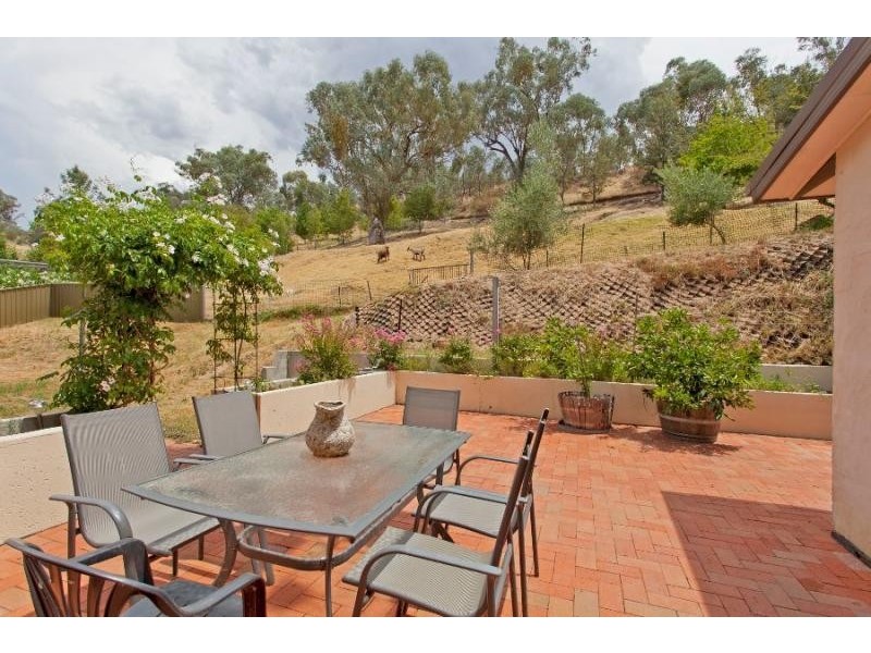 9 Ronald Place, East Albury NSW 2640