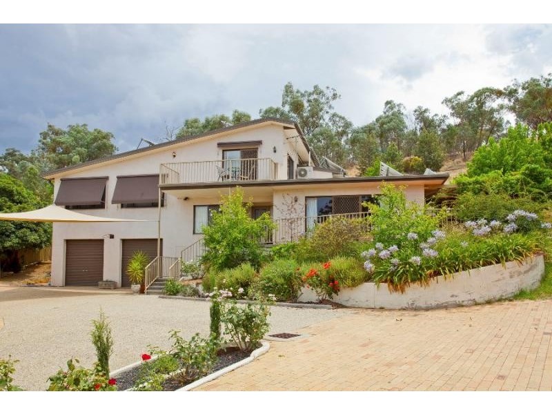 9 Ronald Place, East Albury NSW 2640