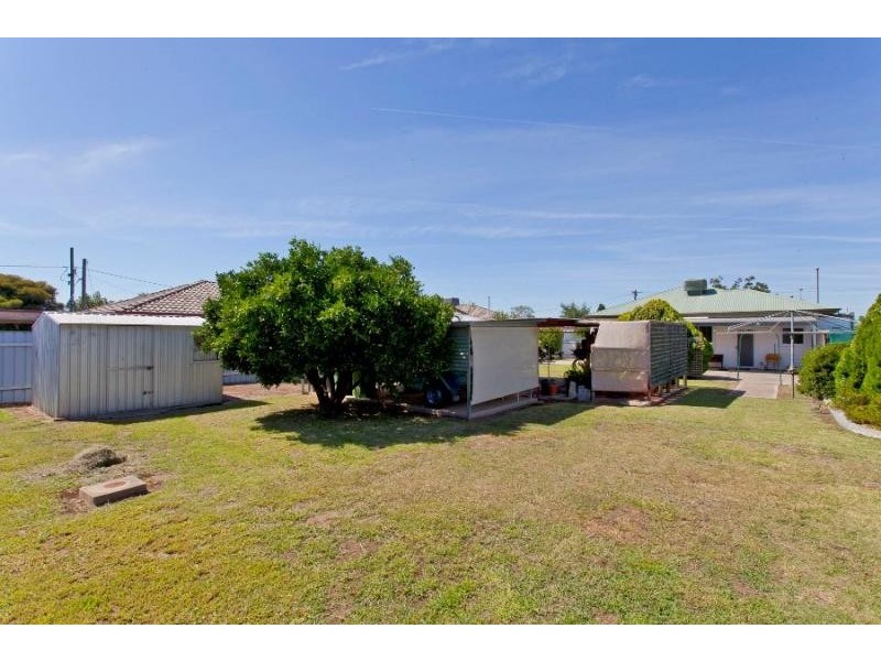 442 Bell Street, Lavington NSW 2641