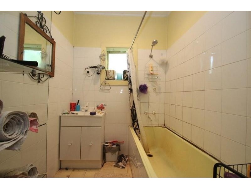 1034 Baratta Street, North Albury NSW 2640