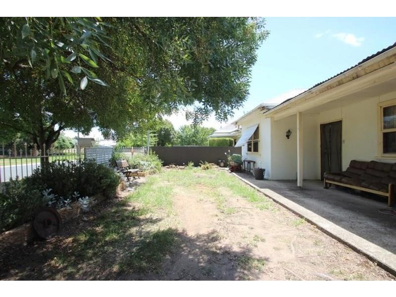 1034 Baratta Street, North Albury NSW 2640