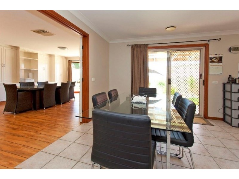 246 Desmond Street, Lavington NSW 2641