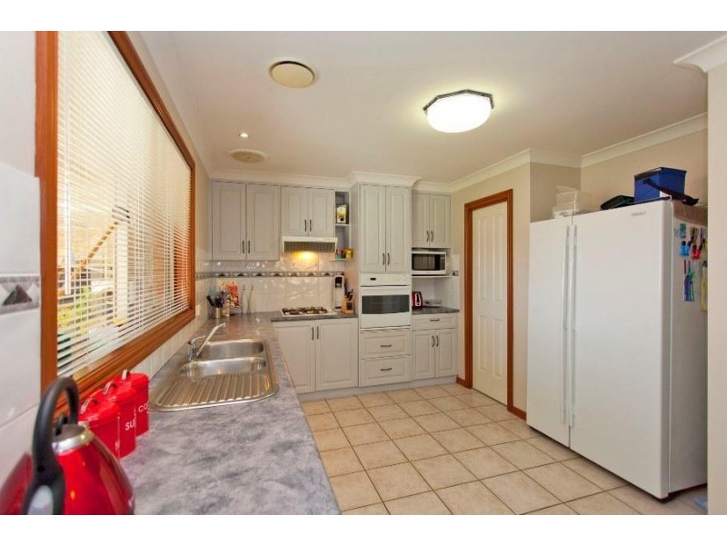 246 Desmond Street, Lavington NSW 2641