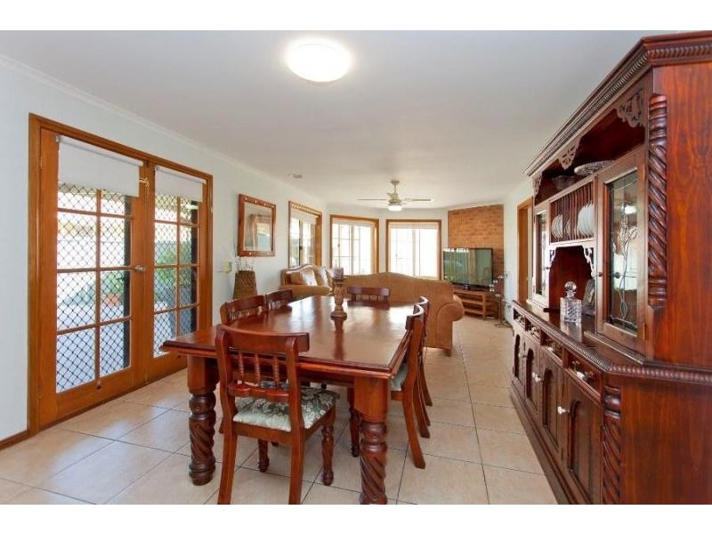 1/16 Worsley Place, Lavington NSW 2641