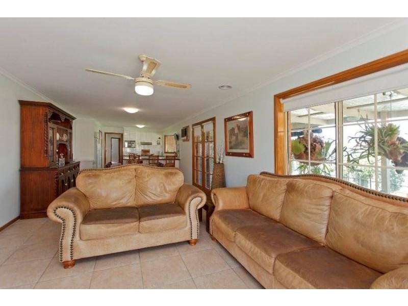 1/16 Worsley Place, Lavington NSW 2641