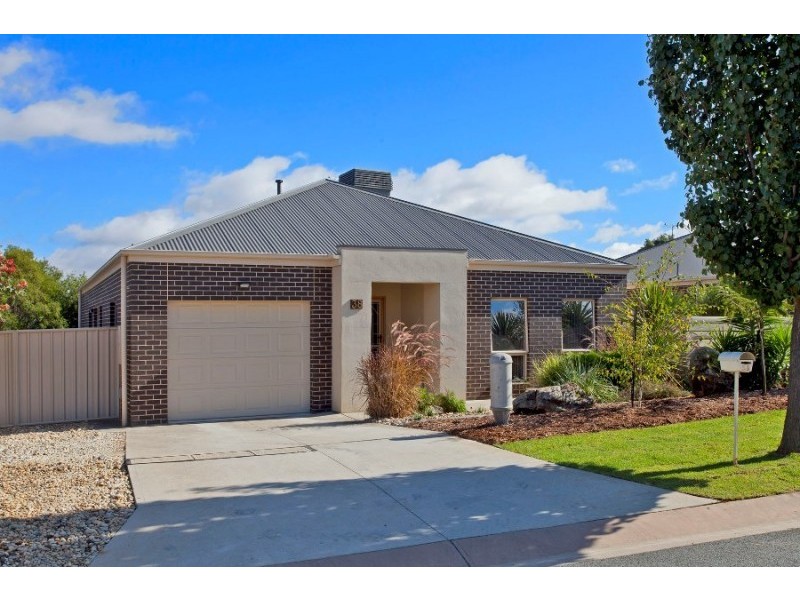 38 Dryandra Way, Thurgoona NSW 2640