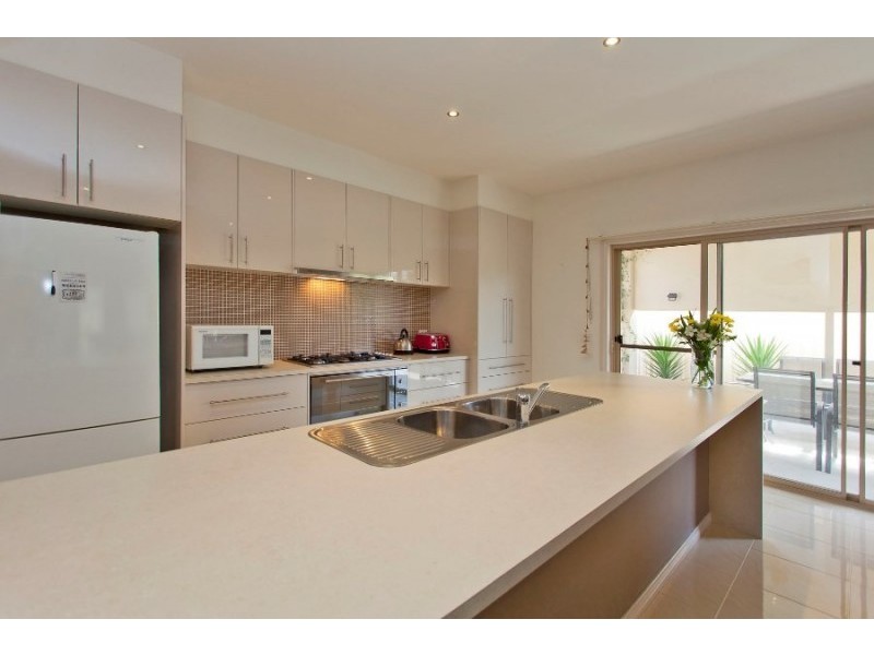 38 Dryandra Way, Thurgoona NSW 2640