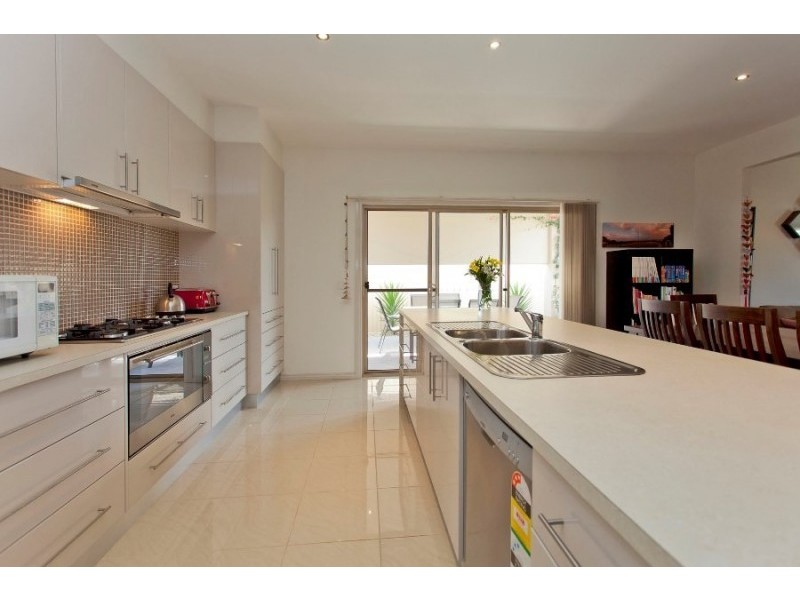 38 Dryandra Way, Thurgoona NSW 2640