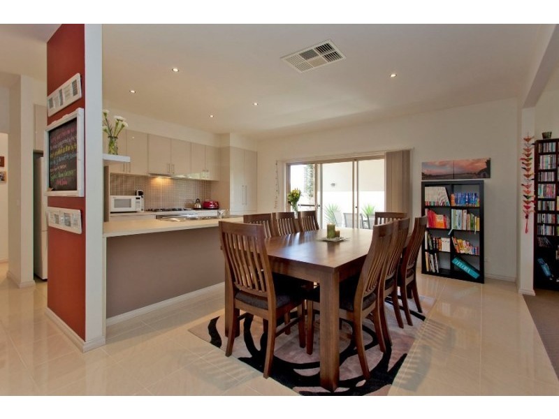 38 Dryandra Way, Thurgoona NSW 2640