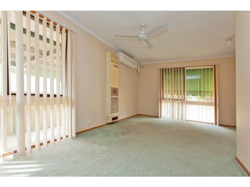 13 Lindisfarne Court, Thurgoona NSW 2640
