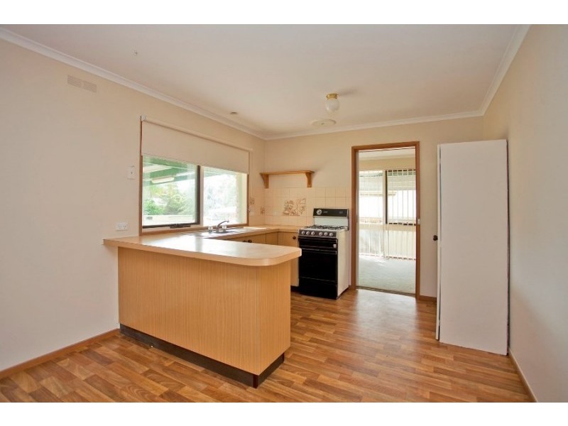 13 Lindisfarne Court, Thurgoona NSW 2640