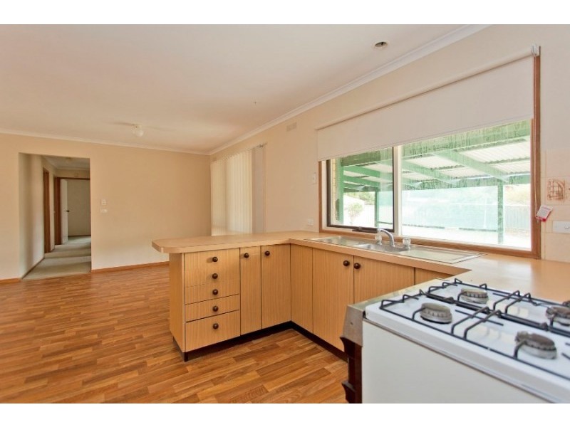 13 Lindisfarne Court, Thurgoona NSW 2640