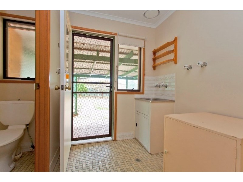 13 Lindisfarne Court, Thurgoona NSW 2640