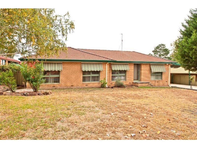 13 Lindisfarne Court, Thurgoona NSW 2640
