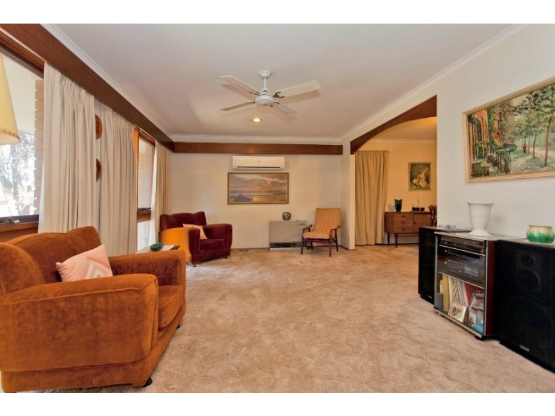 322 Cheyenne Drive, Lavington NSW 2641